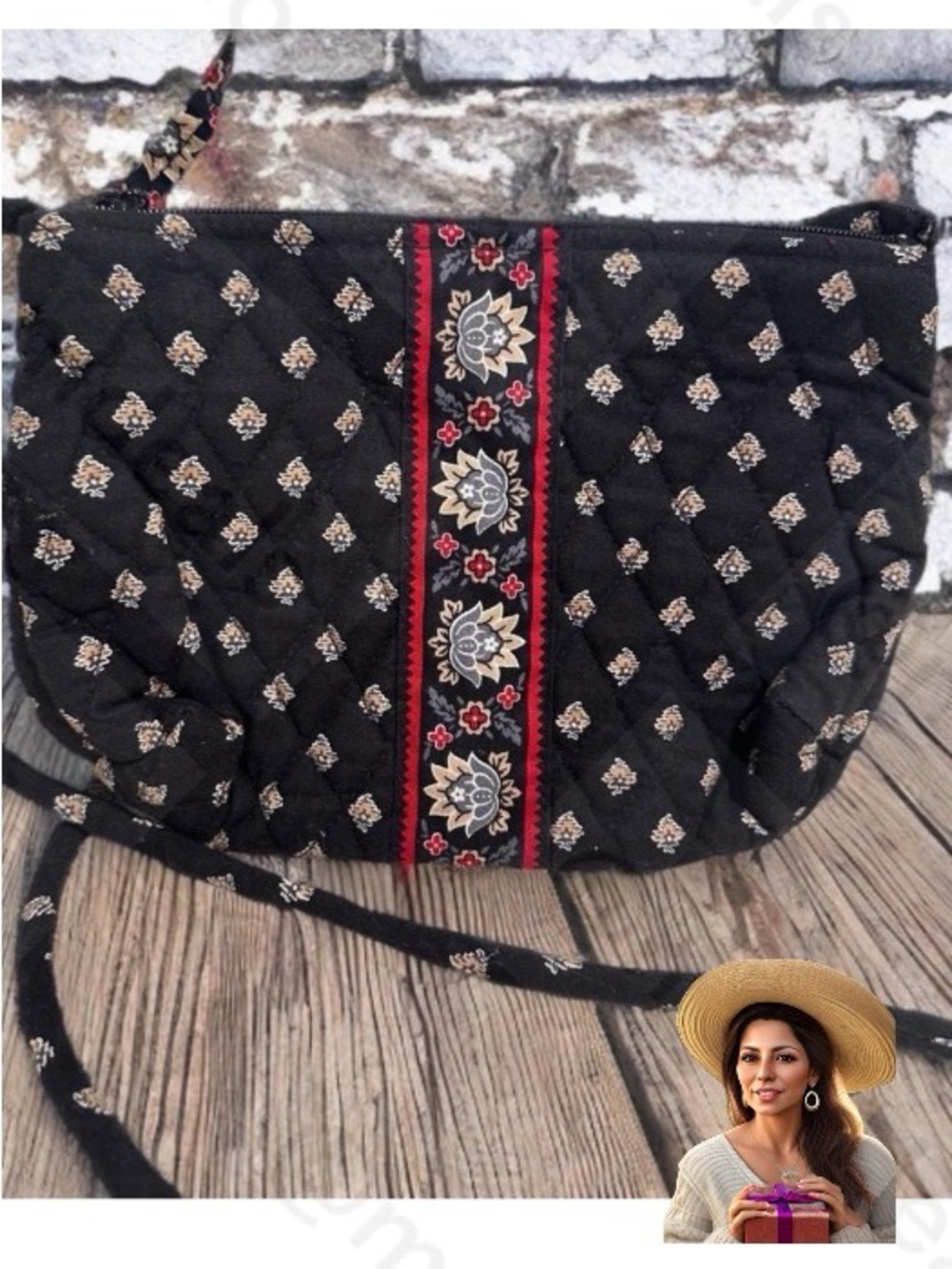 Vintage Vera Bradley in Classic Black, Red Quilted Crossbody Mini Bag Floral EUC